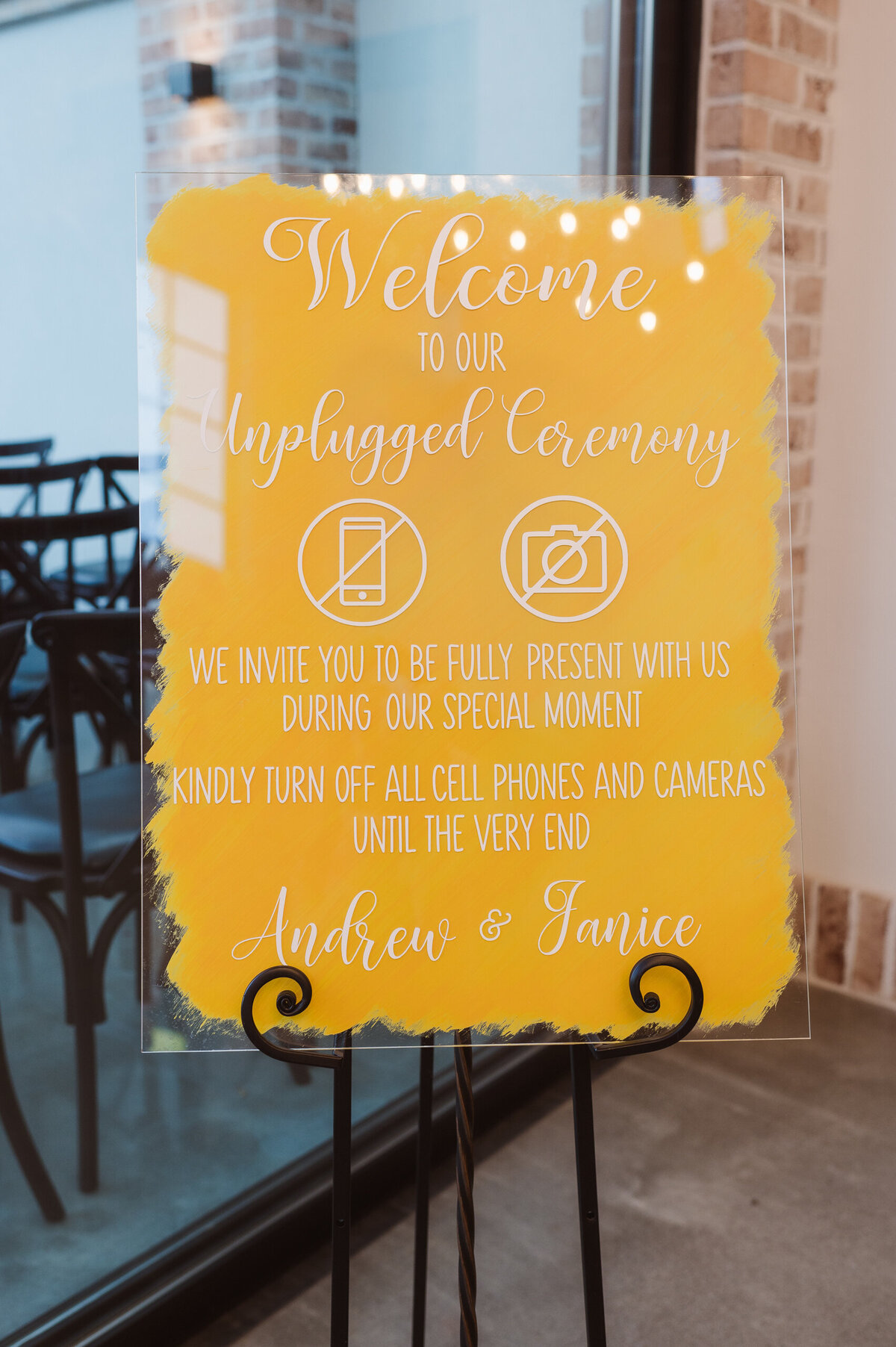 whimsical-wedding-photographer-nj-by-suess-moments-at-the-perona-farms-refinery