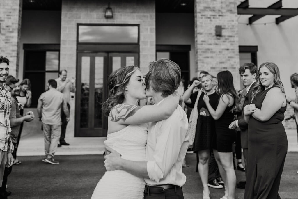 wedding-photo-lizee-gardner-photography-491