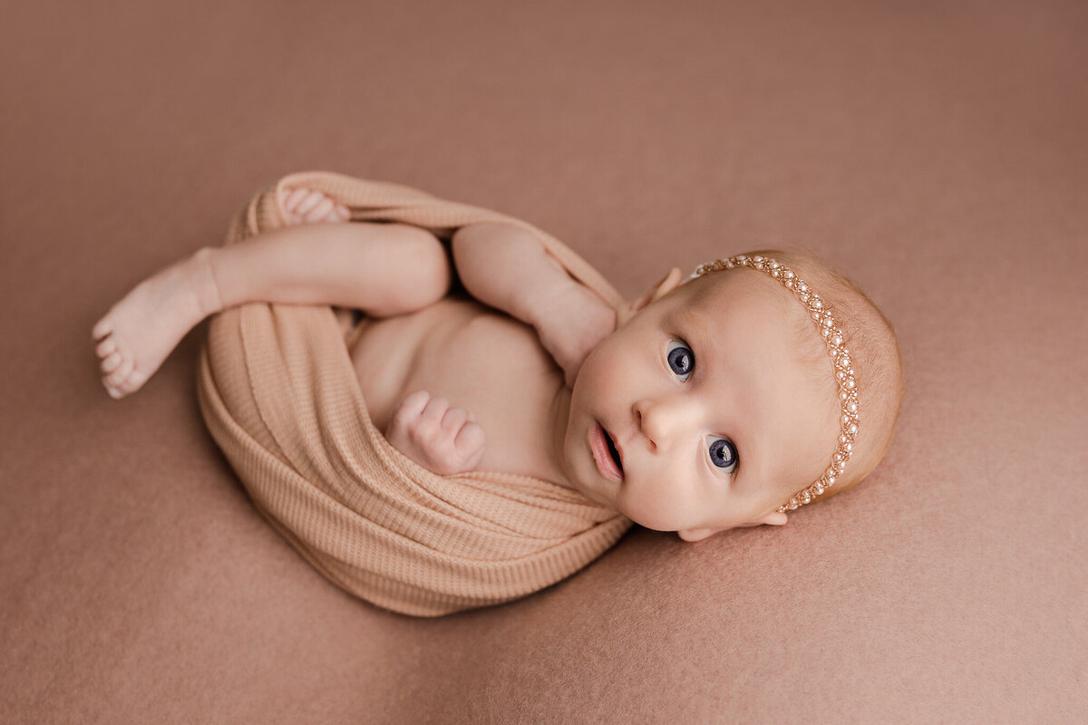 newborn in kalispell  photography studio