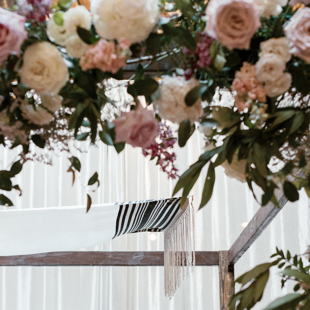 Courtney_Davidson_Photography_Rockwell_on_the_River_Chicago_Wedding_09