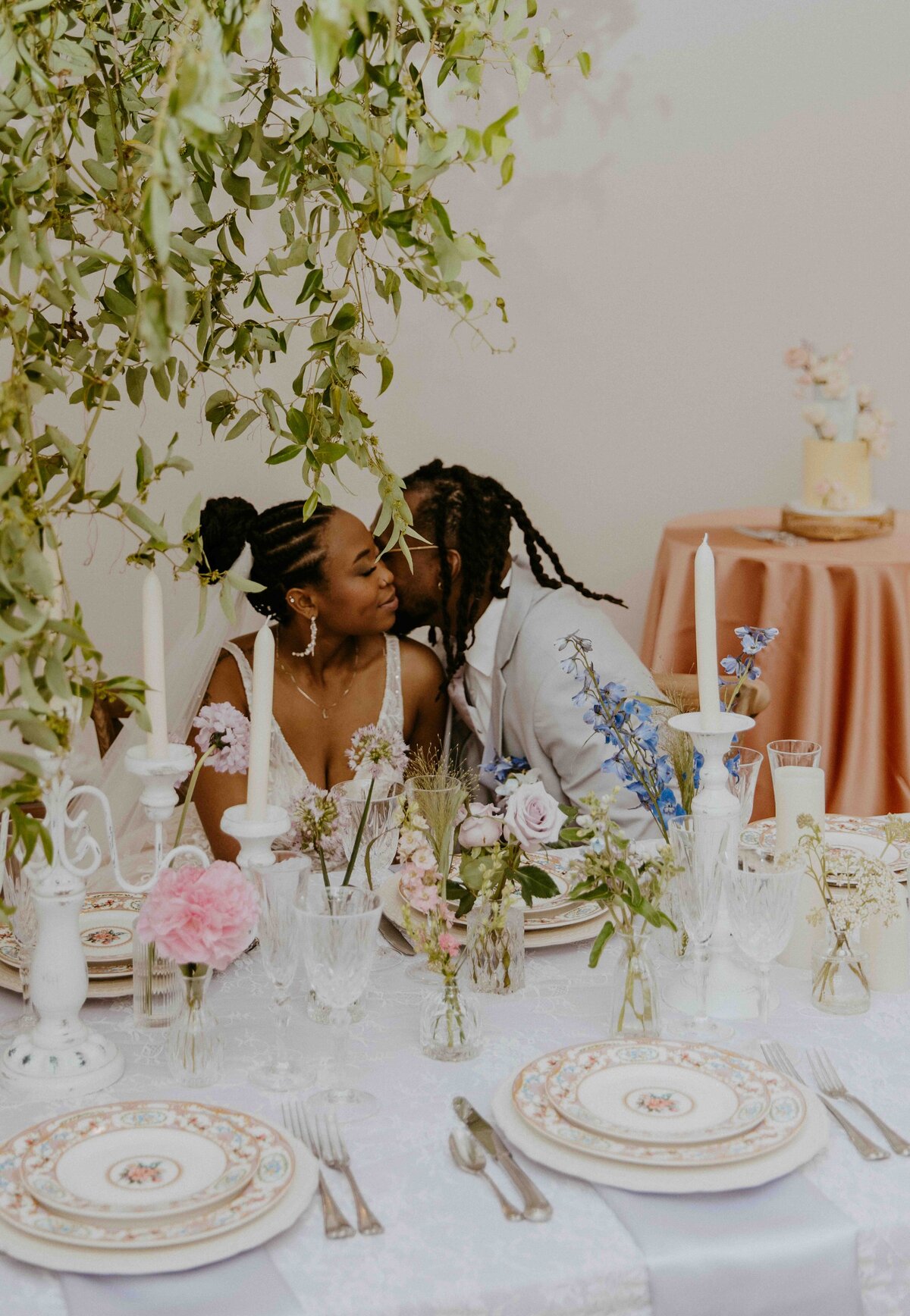 WHIMSICAL-GARDEN-WEDDING-SAVANNAH-BOTTLE-WORKS-BAREFOOT-ROYALTY-PHOTOGRAPHY189