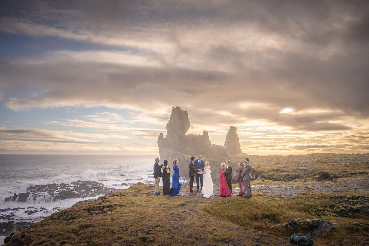 Iceland-ceremony-intimate-wedding-sunset