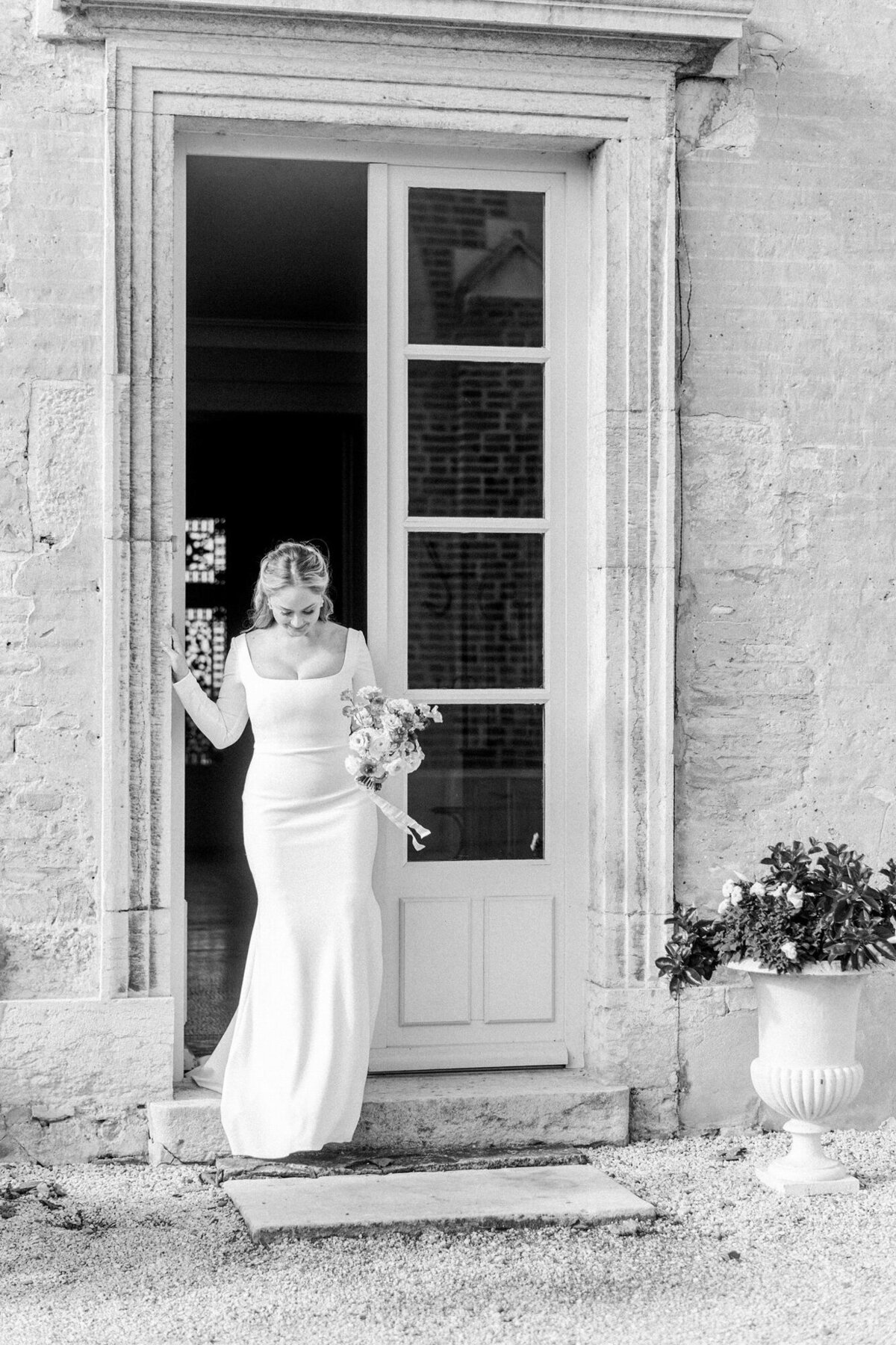 Maïlys Fortune Photography Husband Wife Wedding Weddings Photography France Switzerland Italy Timeless Dreamy Imagery Bilingual French English Destination Weddings Destination Wedding Provence French Riviera Paris Lake Como Tuscany69