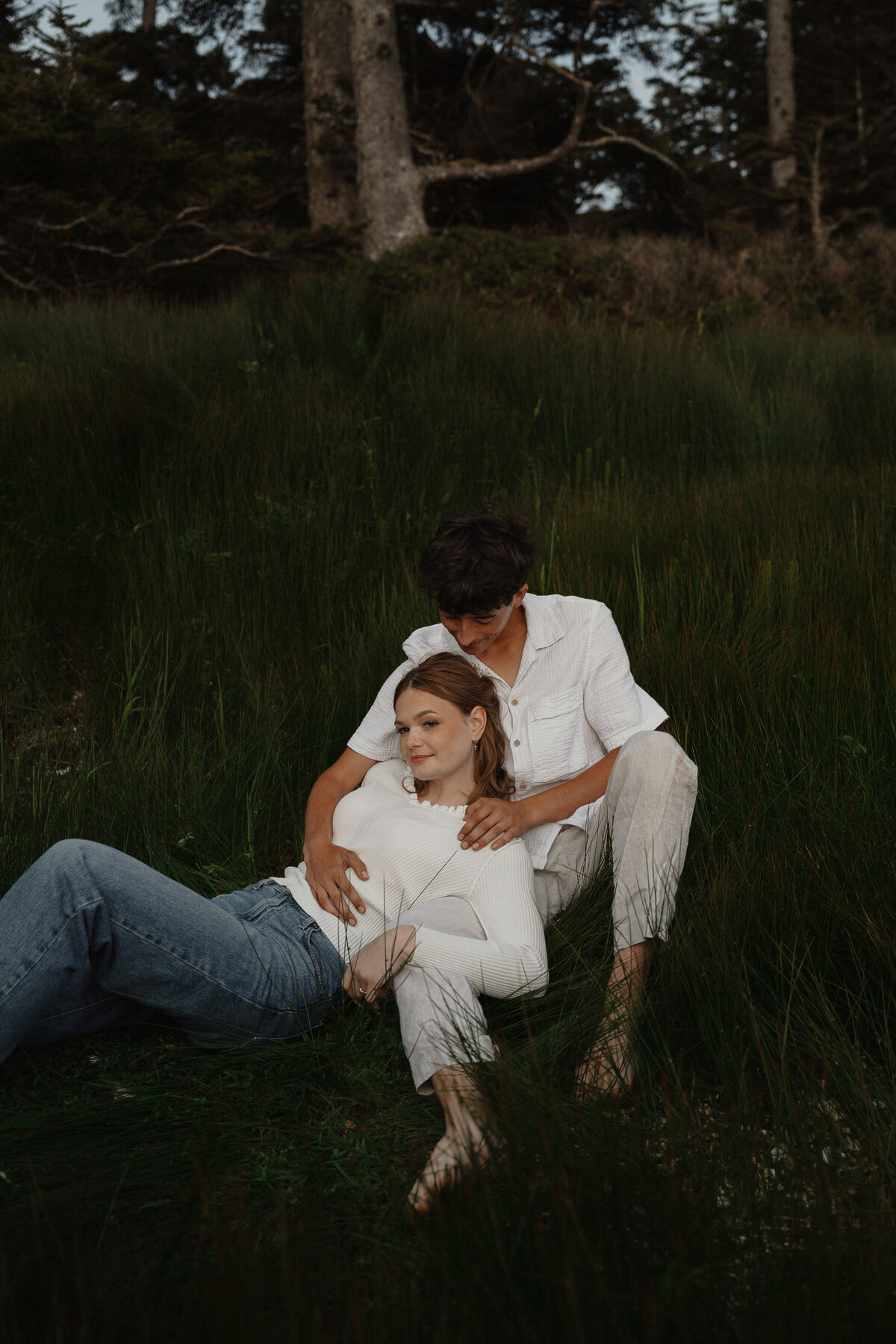 Couples session near Black Rock Resort in Ucluelet by Latitude 49 Photography