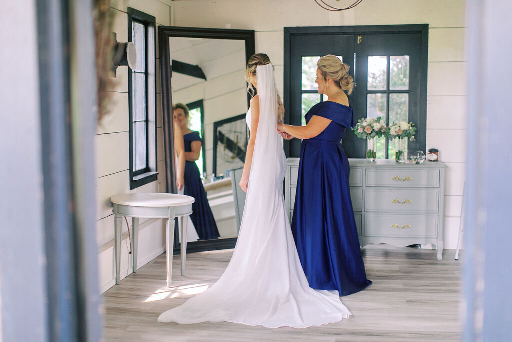 richelle-hunter-brooke-robin-wedding-wheatfield-42