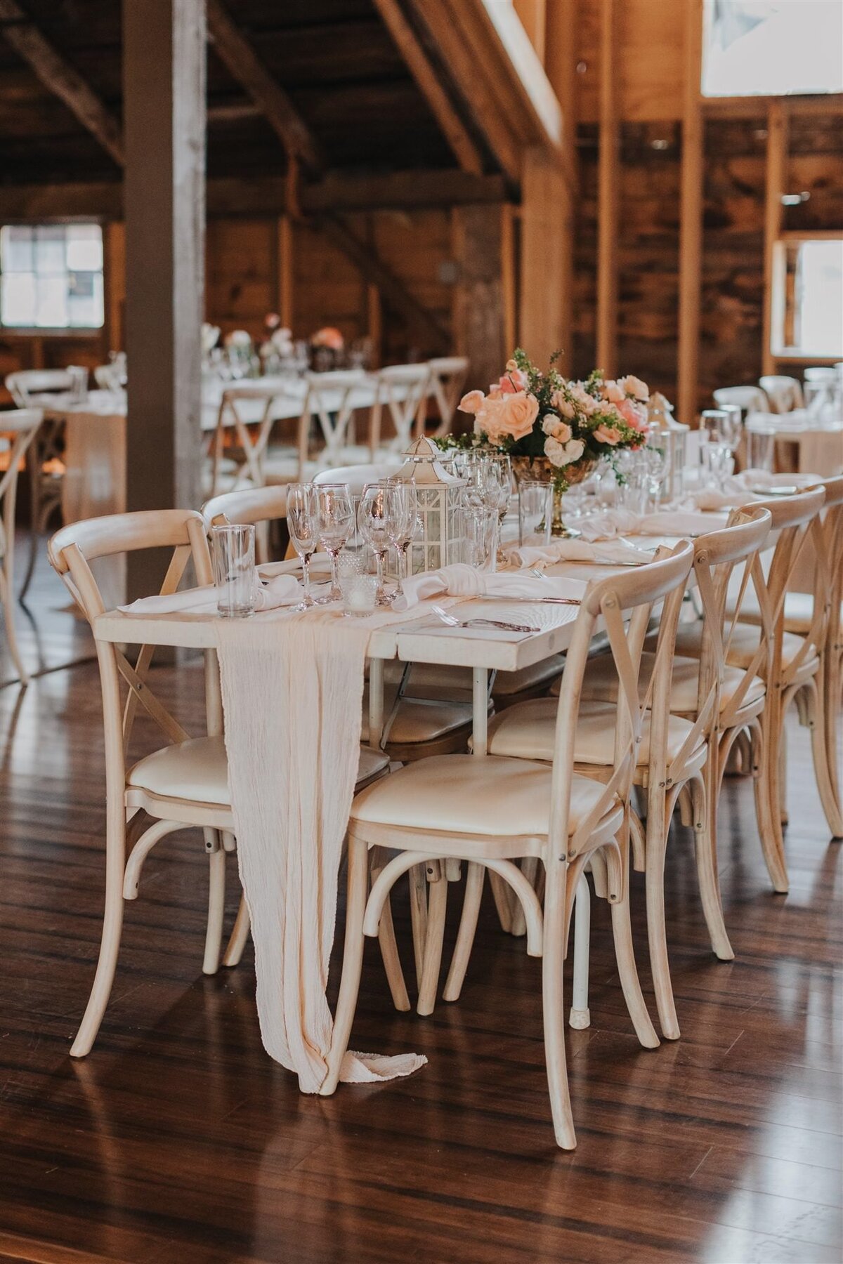 Catskills-Wedding-Planner-Canvas-Weddings-Blenheim-Hill-Farm-Wedding-wedding-details-barn-wedding-tables-2