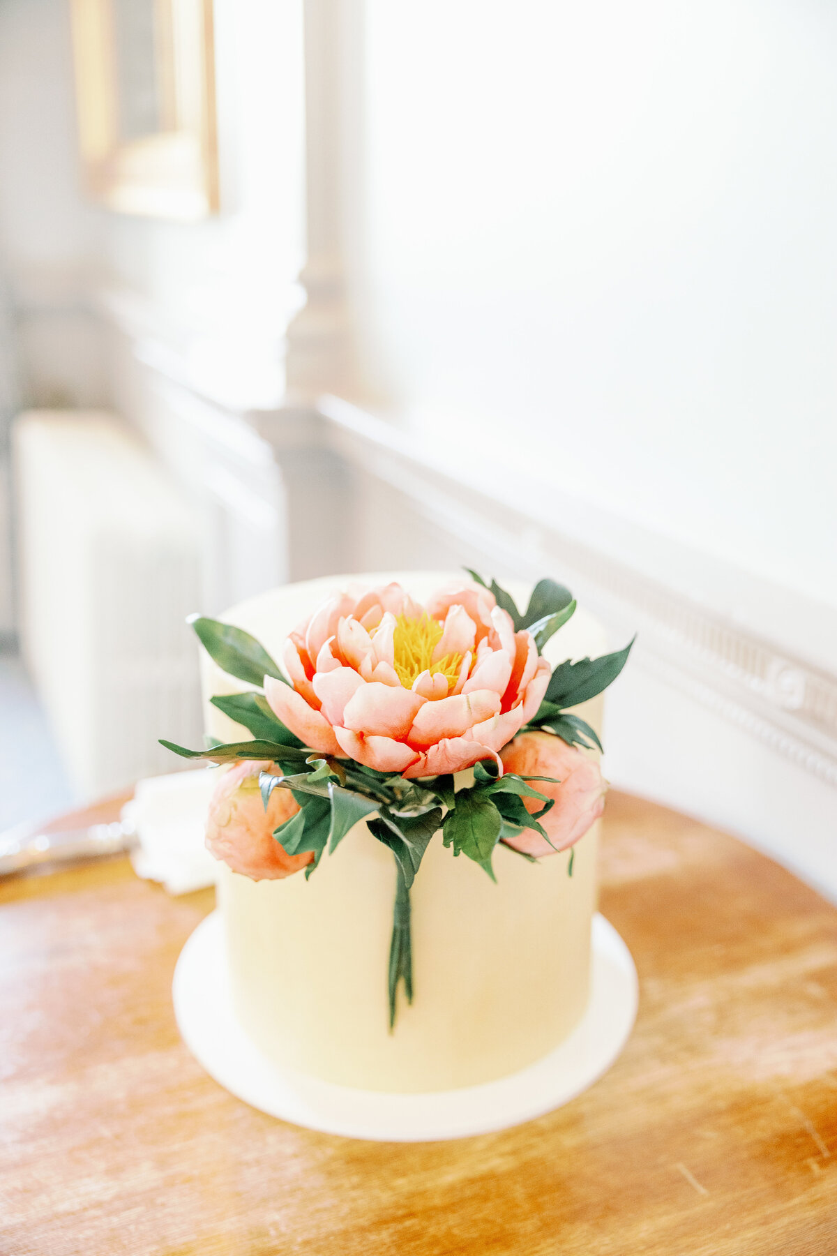 Luxury nature inspired wedding cake designer vanilla Spice Cake Studio Northamptonshire single tier sugar craft peony flower