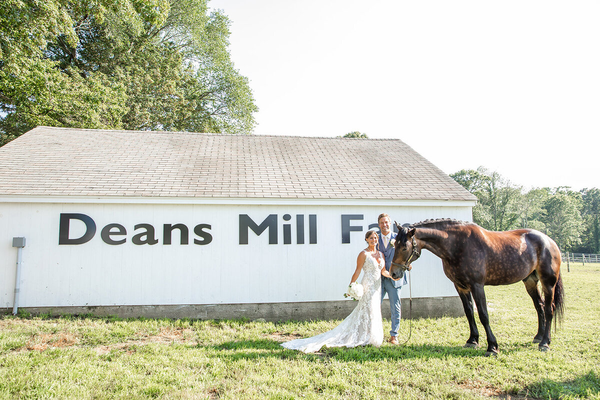 wedding-at-deans-mill-farm-jen-strunk-events