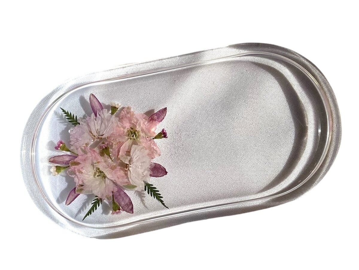 resin memorial flower preservation as a jewelry dish