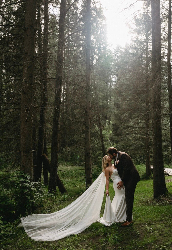 Gorgeous and elegant wedding at The Valley Weddings, a rustic and majestic wedding venue in Westerose, Alberta, featured on the Brontë Bride Vendor Guide.