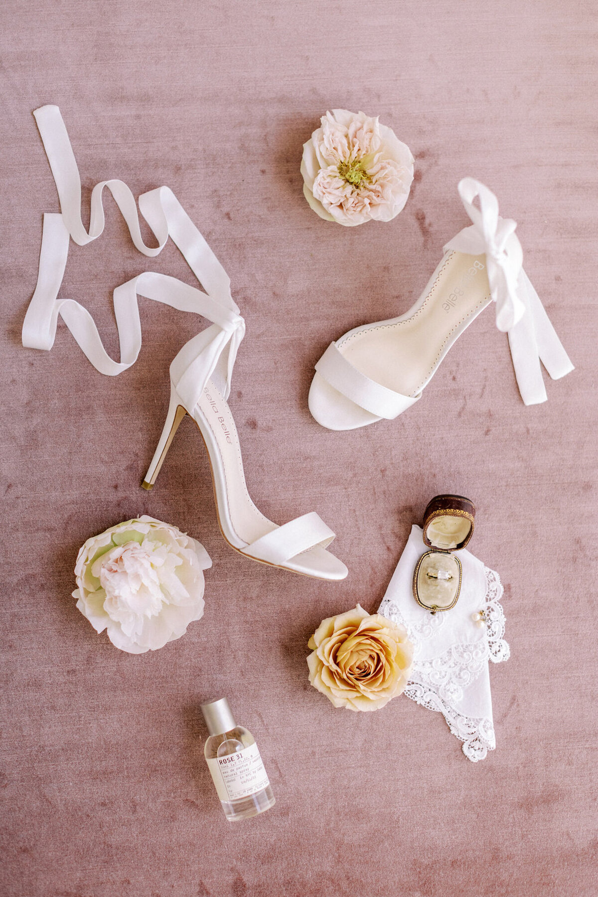 Maïlys Fortune Photography Husband Wife Wedding Weddings Photography France Switzerland Italy Timeless Dreamy Imagery Bilingual French English Destination Weddings Destination Wedding Provence French Riviera Paris Lake Como Tuscany20