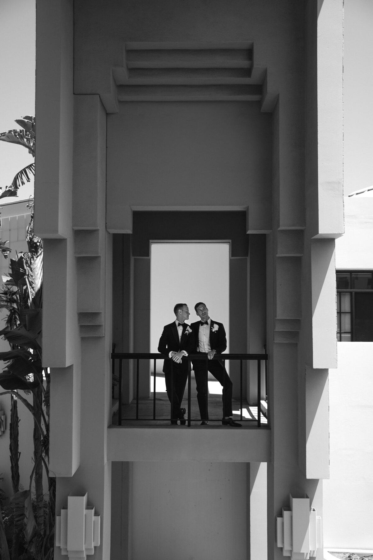 2023_beverlyhills-luxury-summer-gay-wedding-adam-griffin-photo-11