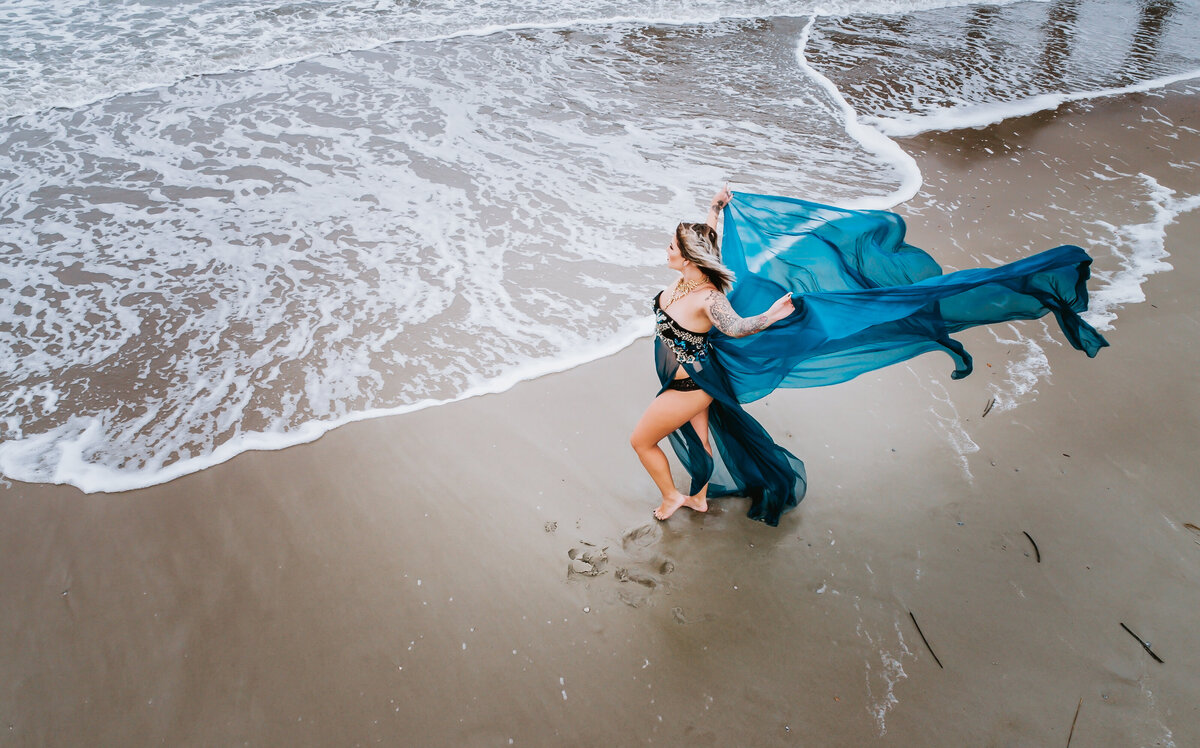 savannah-glamour-flowy-dress-aerial-portrait-tybee-beach-01
