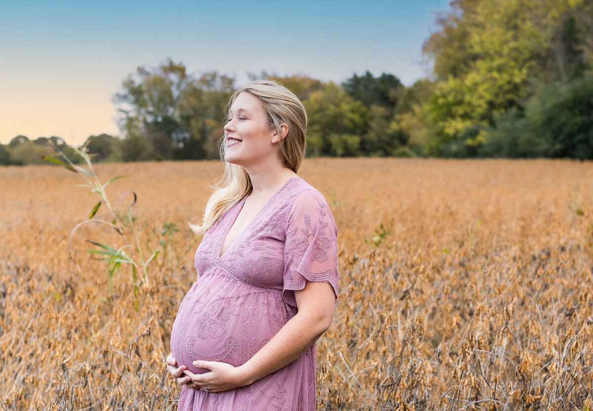 MATERNITY PHOTOGRAPHER Pineville NC