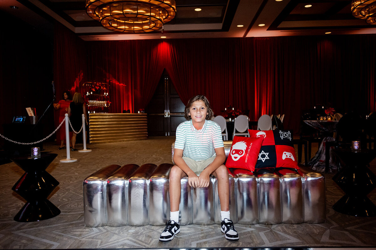 Griffin's Bar Mitzvah by Party Perfect GRIFFIN_GOLDEN_KATHY_THOMAS_PHOTOGRAPHY-70597