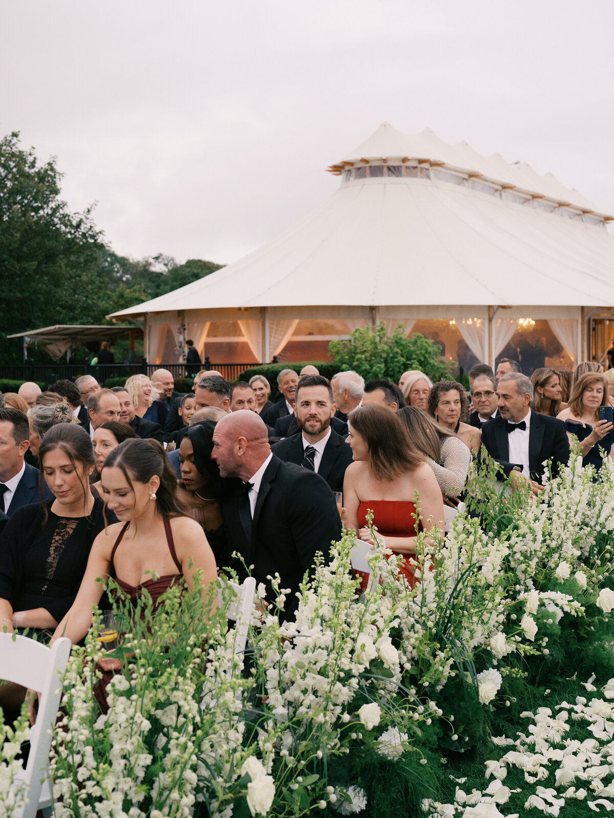 luxury-wedding-ceremony-castle-hill-inn-newport-ri