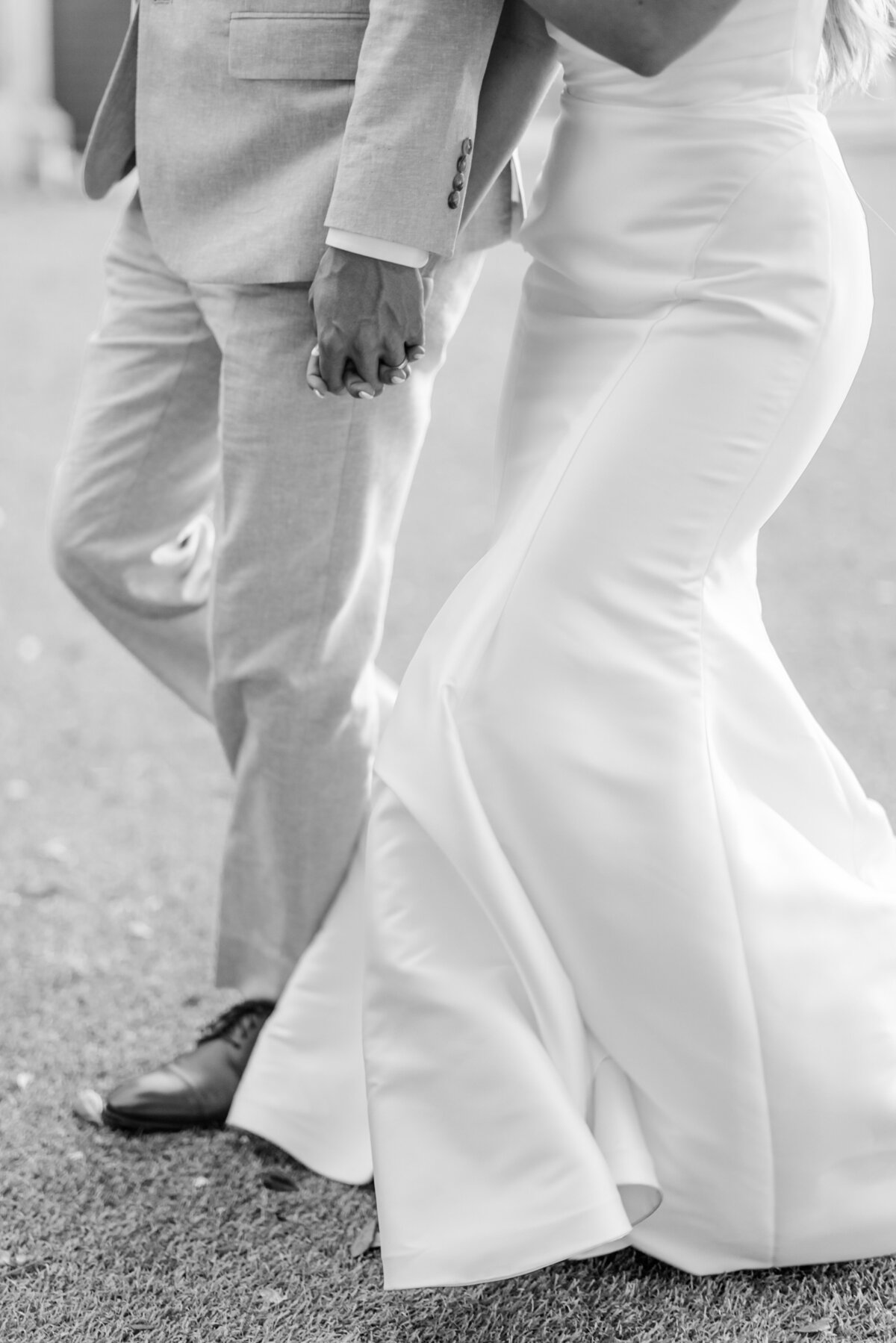 Bella_Cosa_Lakeside_Melissa_John_Wedding_823-Copy1