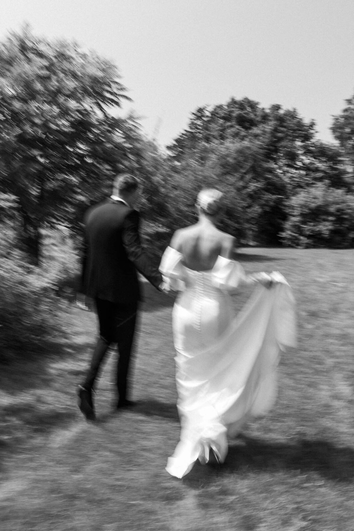 515-Harding-Waterfront-Estate-Toronto-Canada-Claire-Lawson-Crouse-Wedding-25