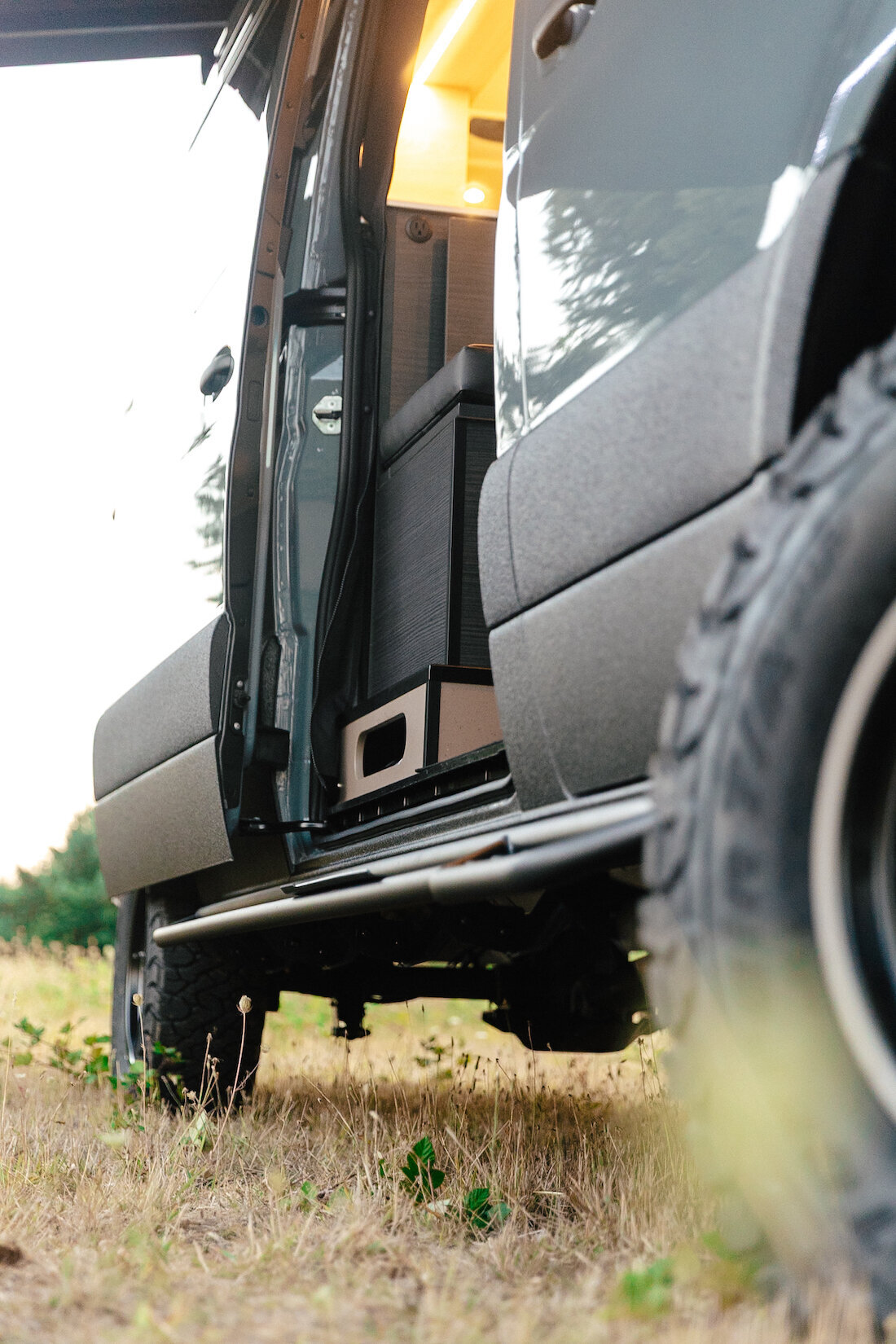 5_PawPrintsPitStops250918_BMV_SlowFastcreative_1012