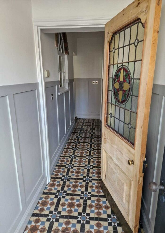Tiled-hallway
