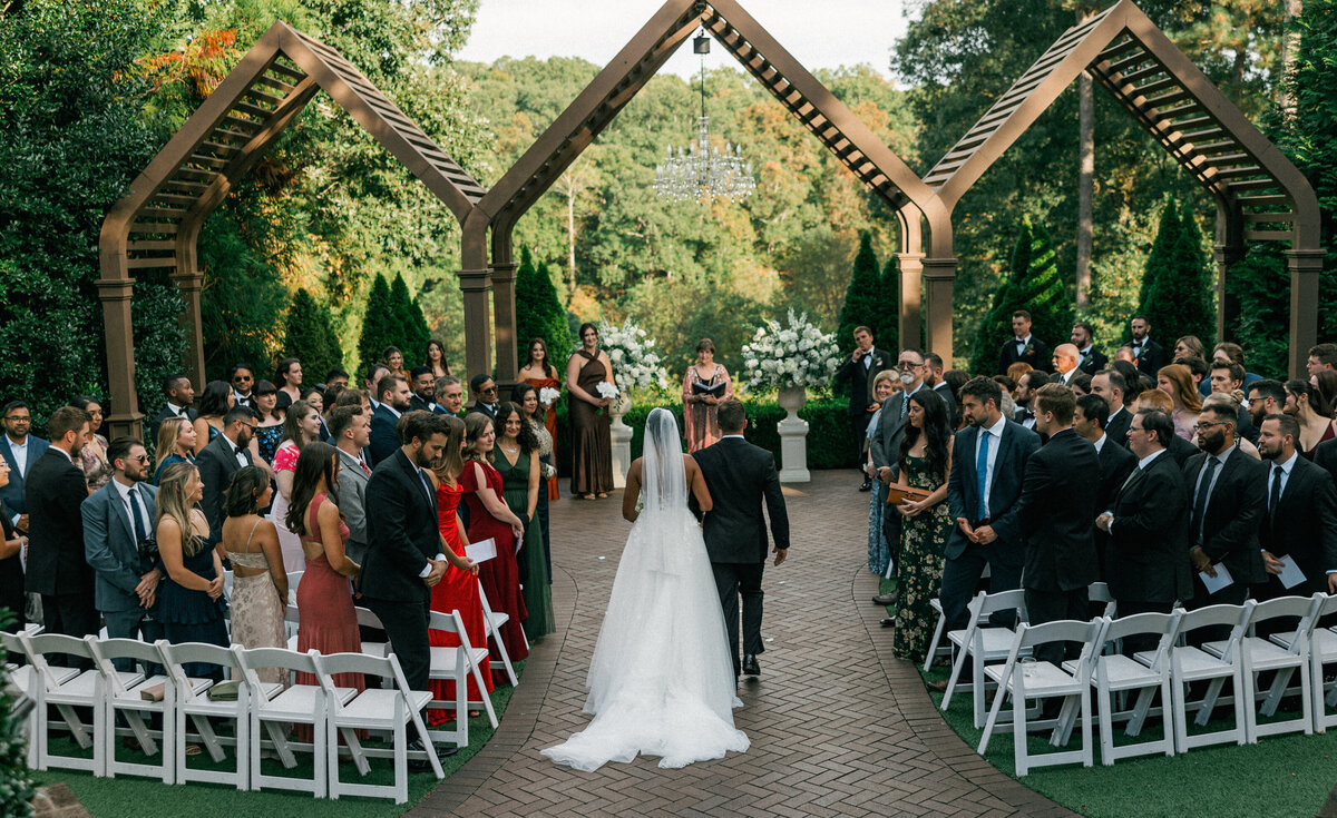 unscripted-unposed-editorial-fashion-wedding-photographer-NYC 40