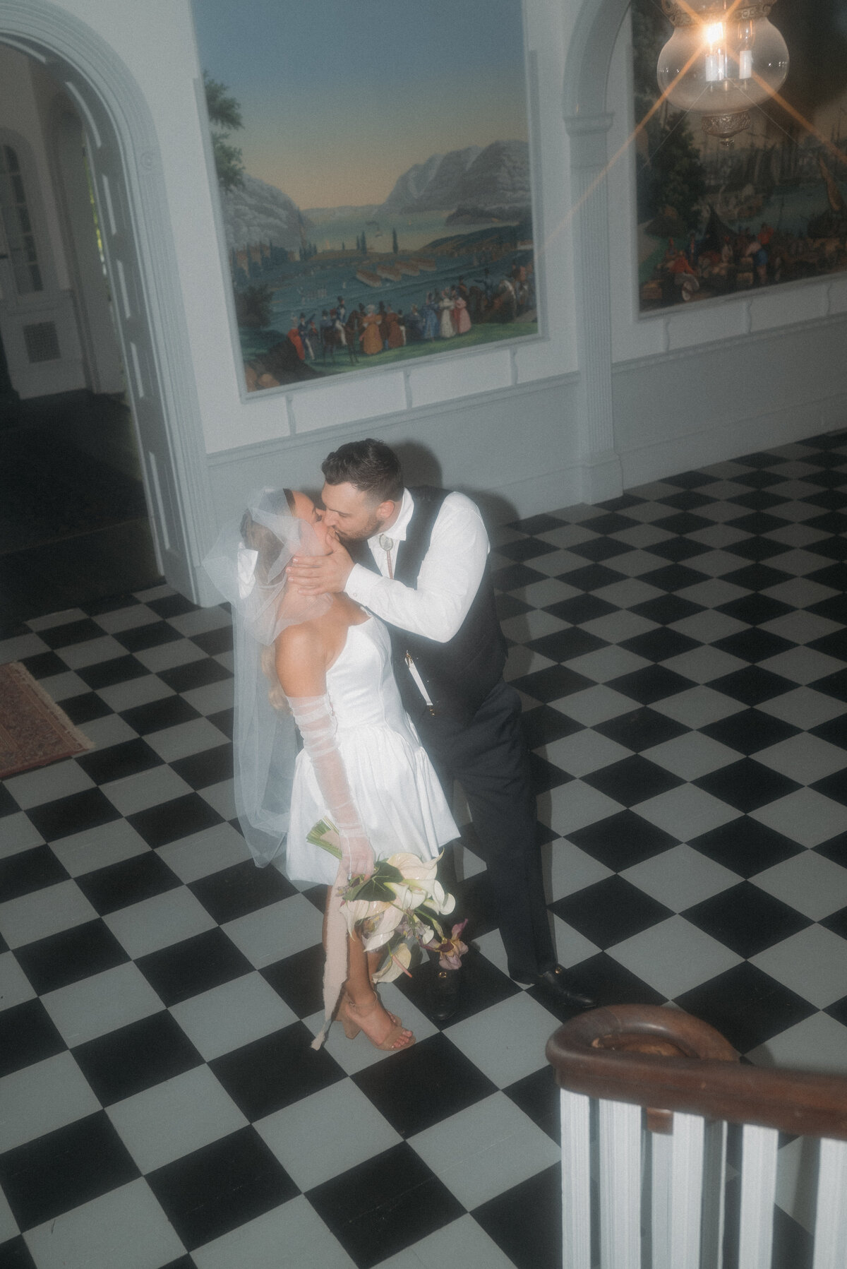 Lauren-Carly-Photo--Anti-Bride-Vegas-Elopement-NJ-PA-Destination-Wedding-Photographer-White-Velvet-Chapel-Nashville--010400