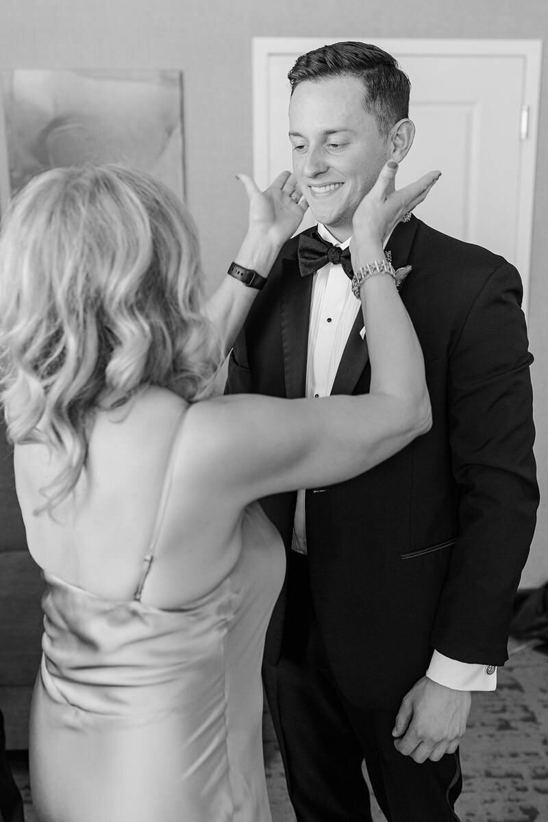 Groom and Groomsmen Getting Ready at DoubleTree, Evansville.066