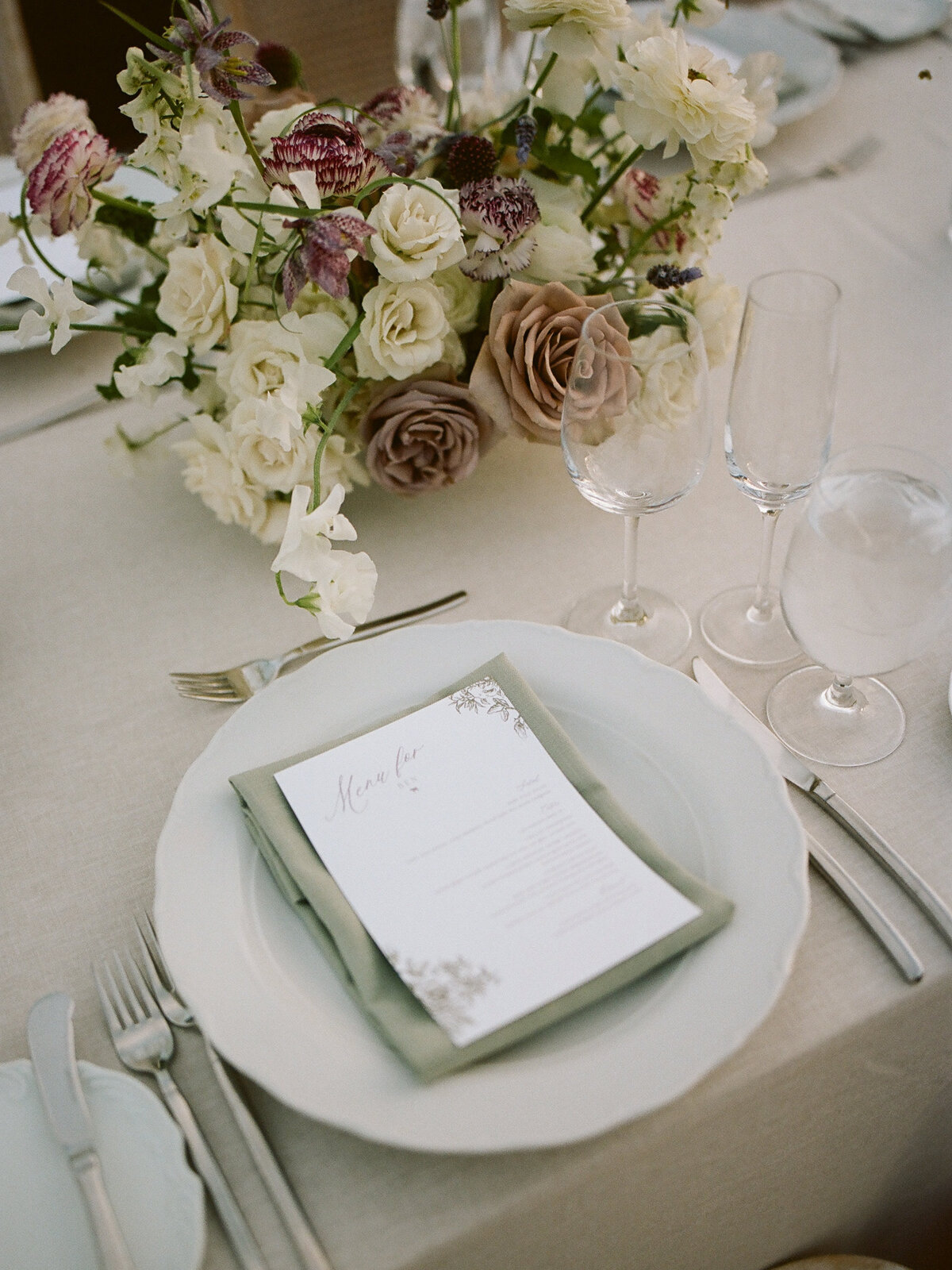 EMILY+CONOR-MCKINLEY-LAGUNA-BEACH-LOS-ANGELES-CALIFORNIA-WEDDING-LUXURY-UPSCALE-RANCH-AT-LB-226