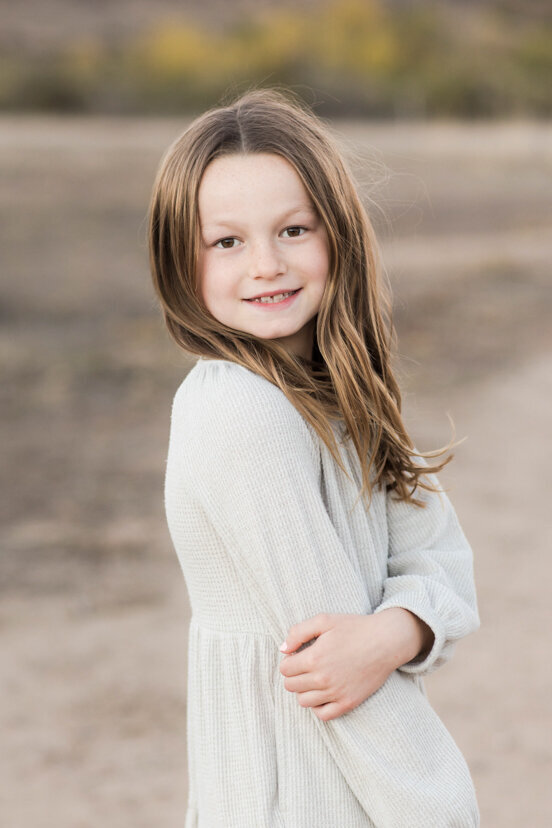 portrait-of-girl-at-mission-trails-san-diego