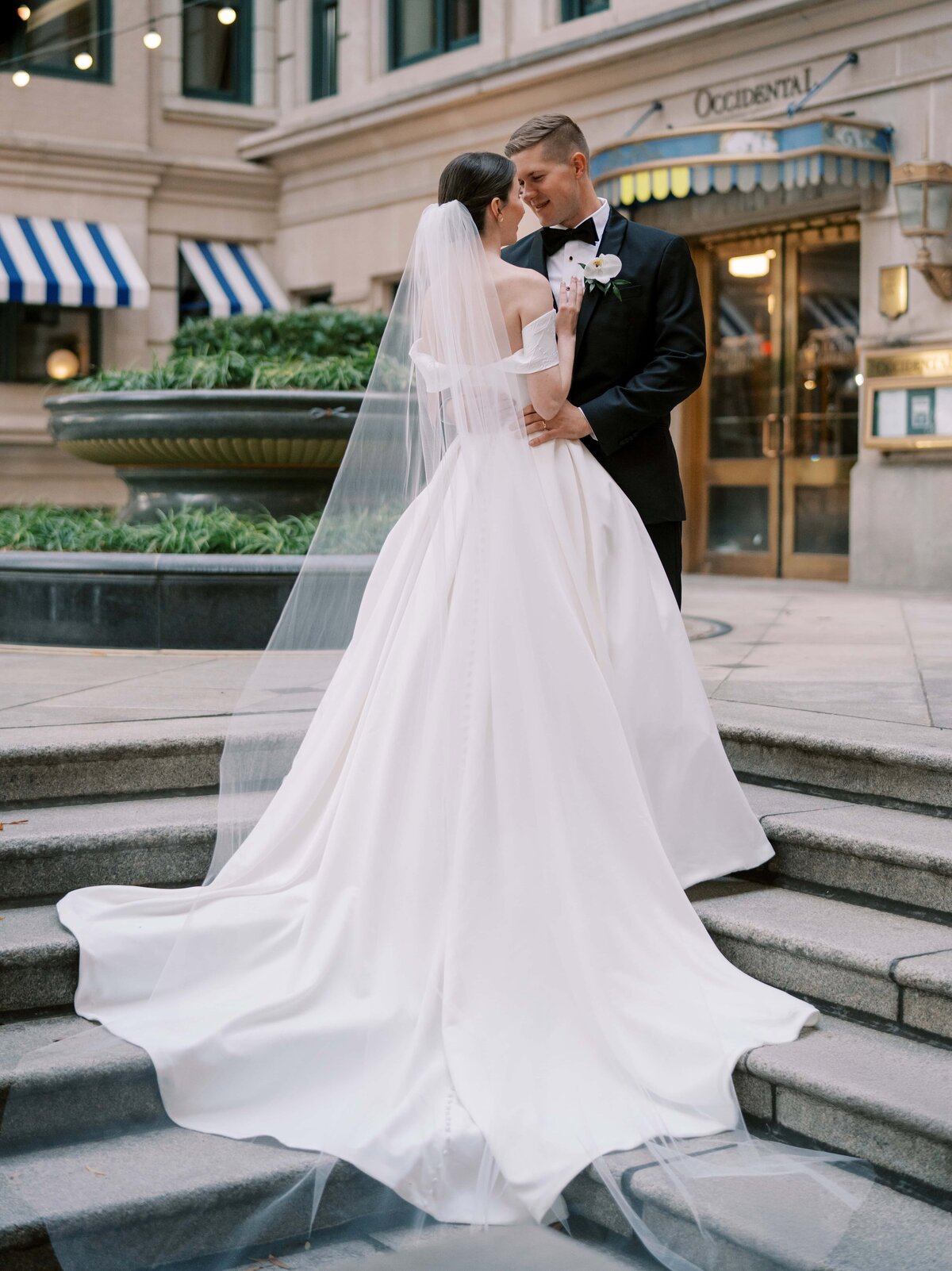 Danielle-Defayette-Photography-The-Willard-Wedding-DC-688_1