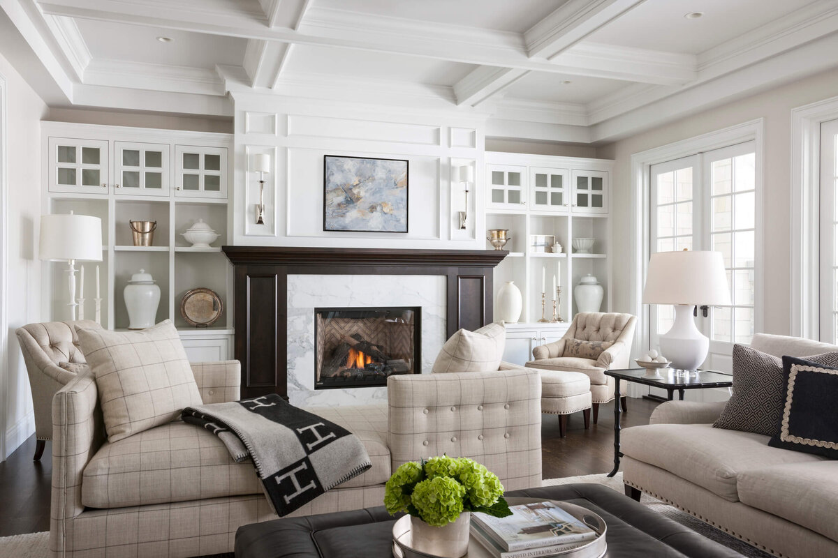 living-room-plaid-chase-lounge