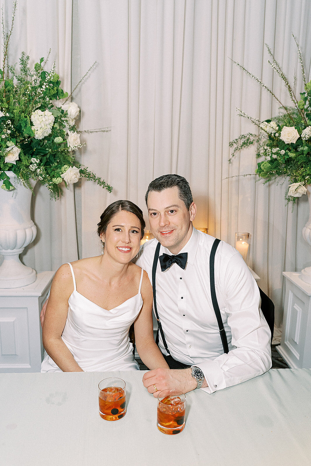 newlyweds-manhattans-happines-london-house-hotel-chicago-hbicweddings