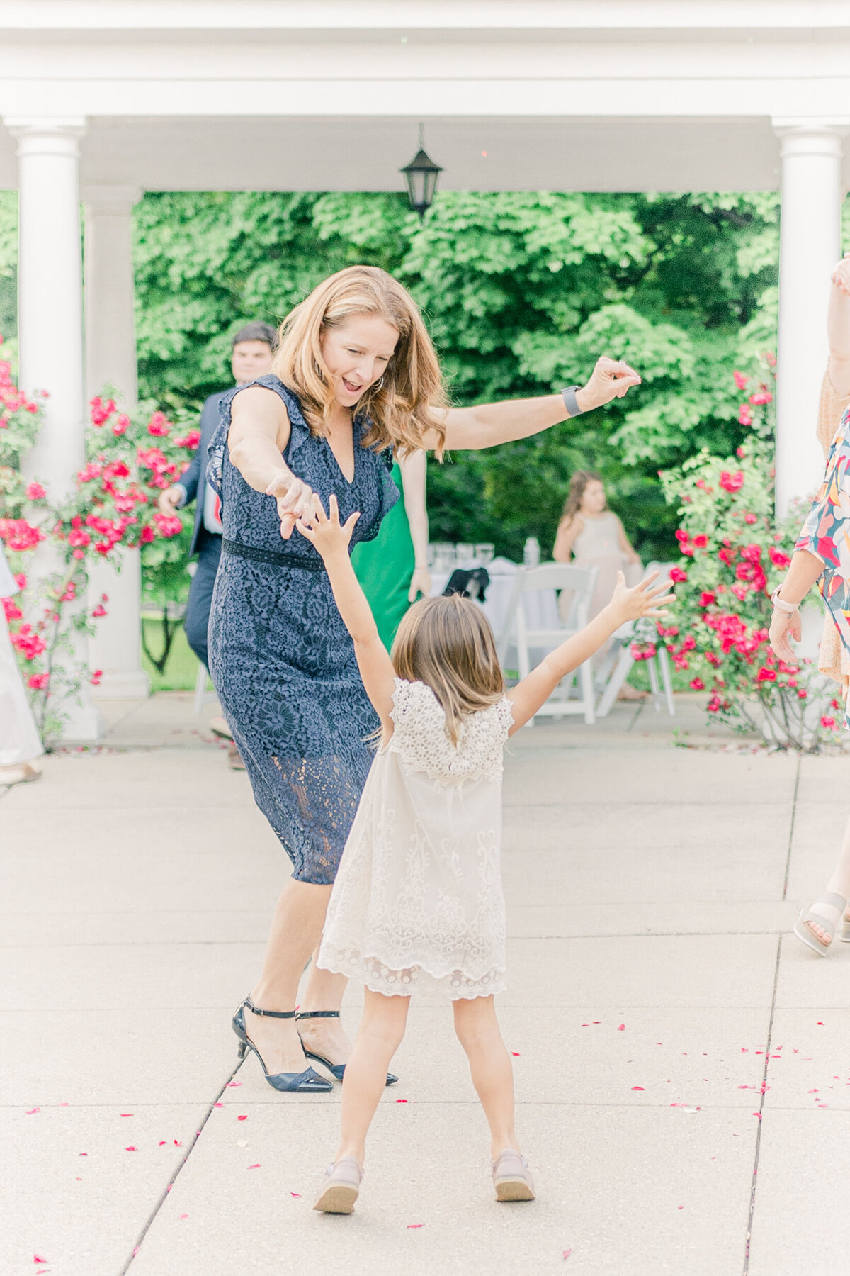 Kentucky spring wedding at my old ky home florals emma v photography wedding party portraits ideas photographer wedding party photos letter reading ceremony