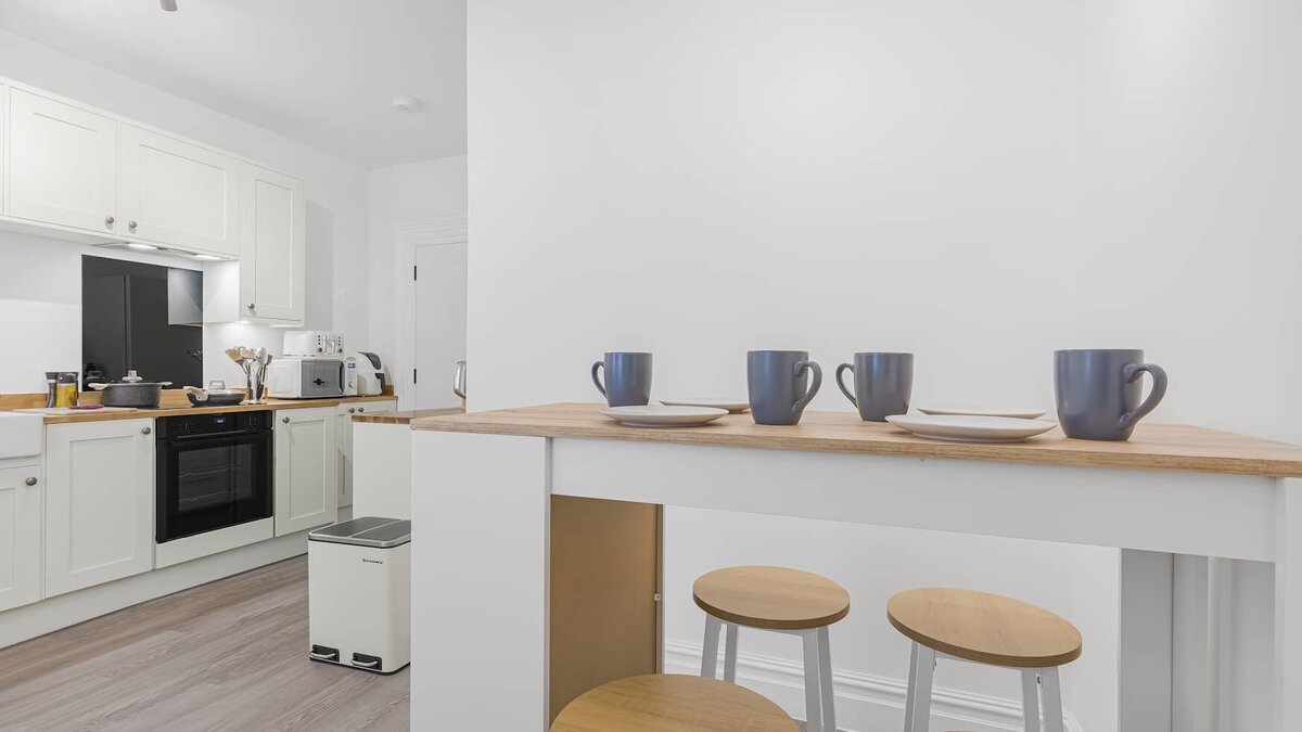 Kitchen 8