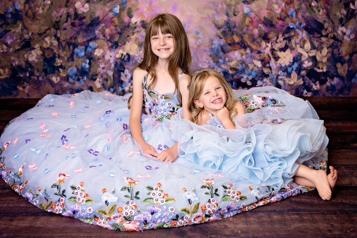 Dream dress photo sessions feature Bentley and Lace dresses in Prescott kids photography by Melissa Byrne