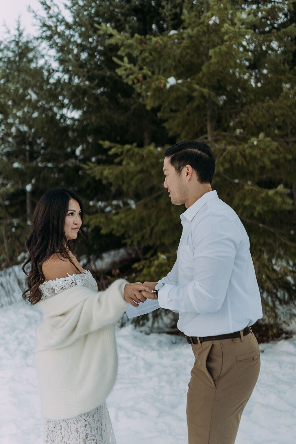 Joyce Li Photography Destination Wedding Elopement Engagement Lifestyle Portrait Photographer West Coast Seattle Washington California goldcreekpondengagement-23