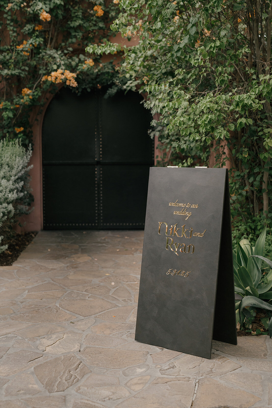 Faye-Fern-Creative-Sands-Hotel-Wedding-KristaKPhotos-Ceremony-Details-09