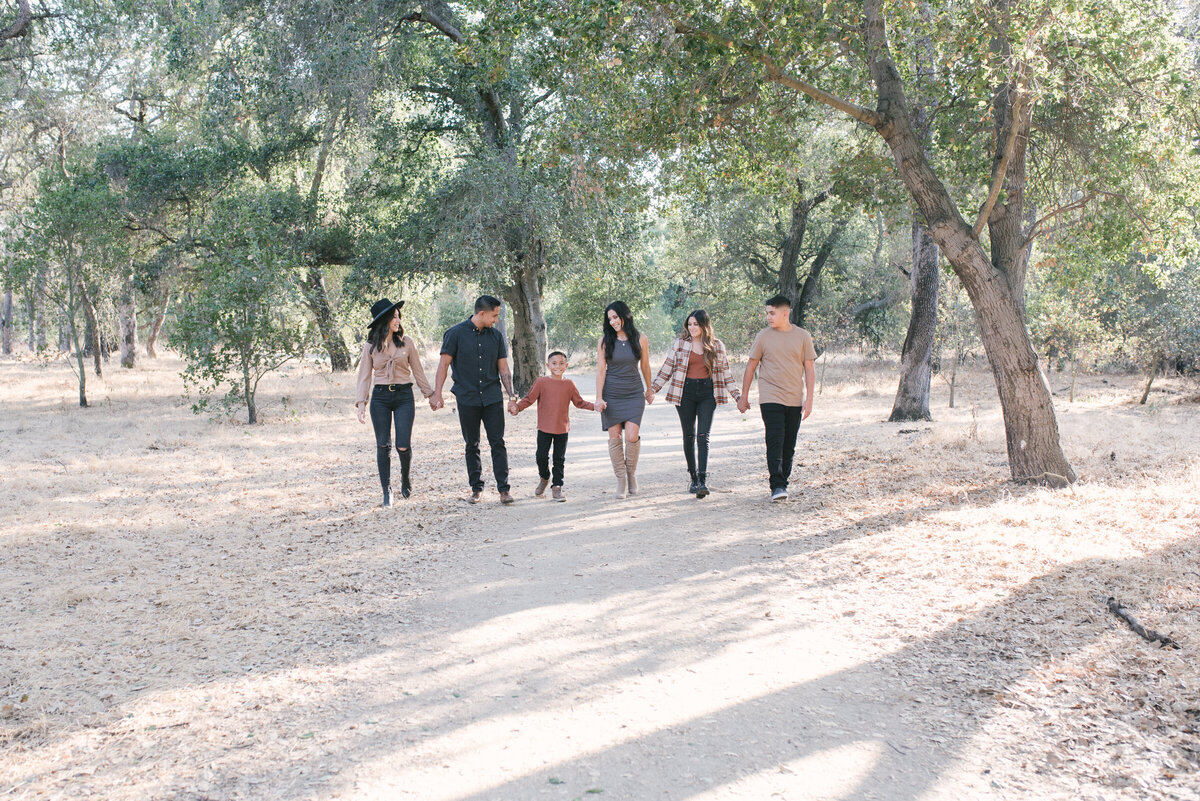 NatalieMcMullinPhotography-SanJose-Almaden-GuadalupeOakGrovePark-FallFamilyPortraits-Najar-California-2020-10