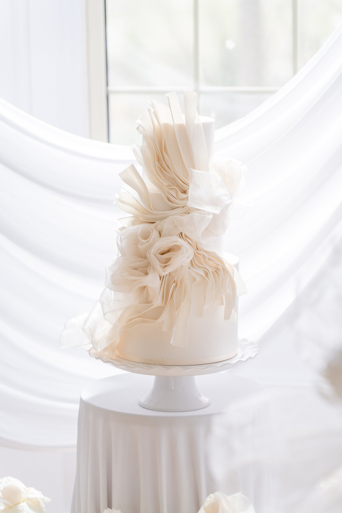 0115 Luxury Floral Wedding Editorial_Strathmere_Canada_Ottawa_Photography by Emma