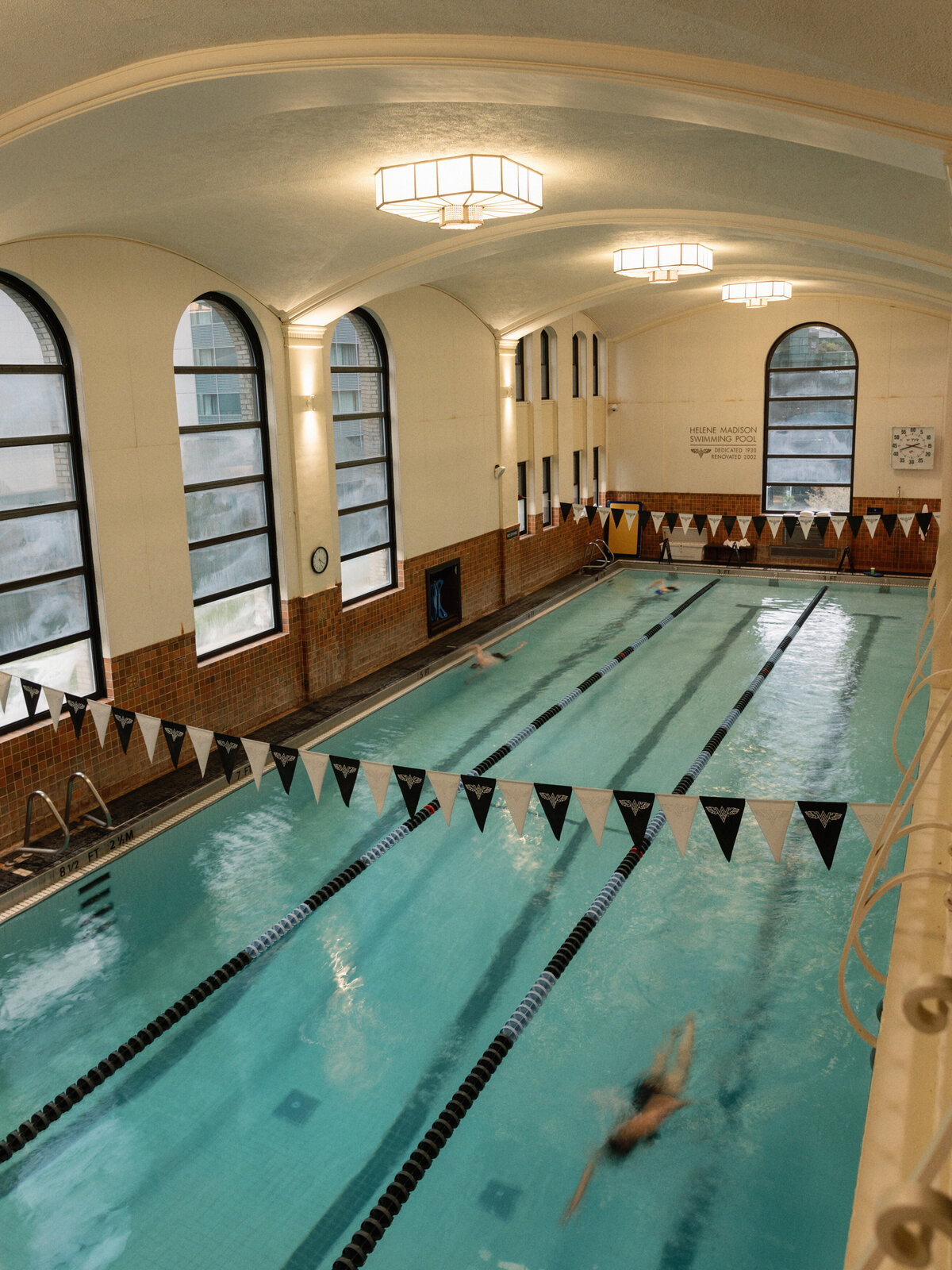 best-seattle-wedding-photographers-the-tenneys-at-washington-athletic-club-03