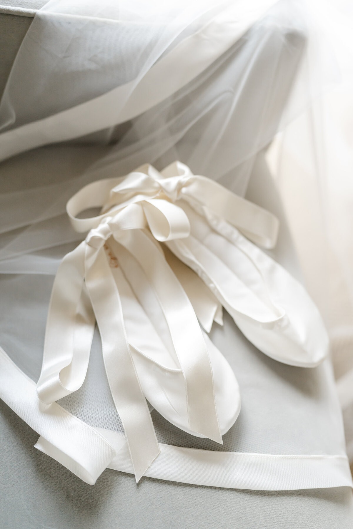 montage-summer-park-city-catholic-wedding-pepper-nix-loganwalkerphoto-419L-0079