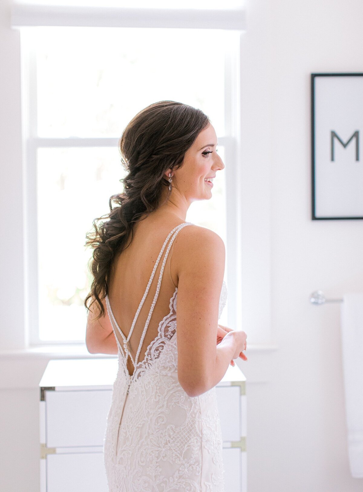 wedding hair stylist