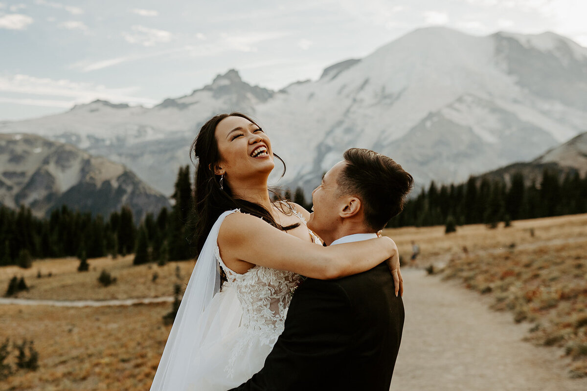 Paley+Hector-SunriseMountRainier-IntimateWedding-352