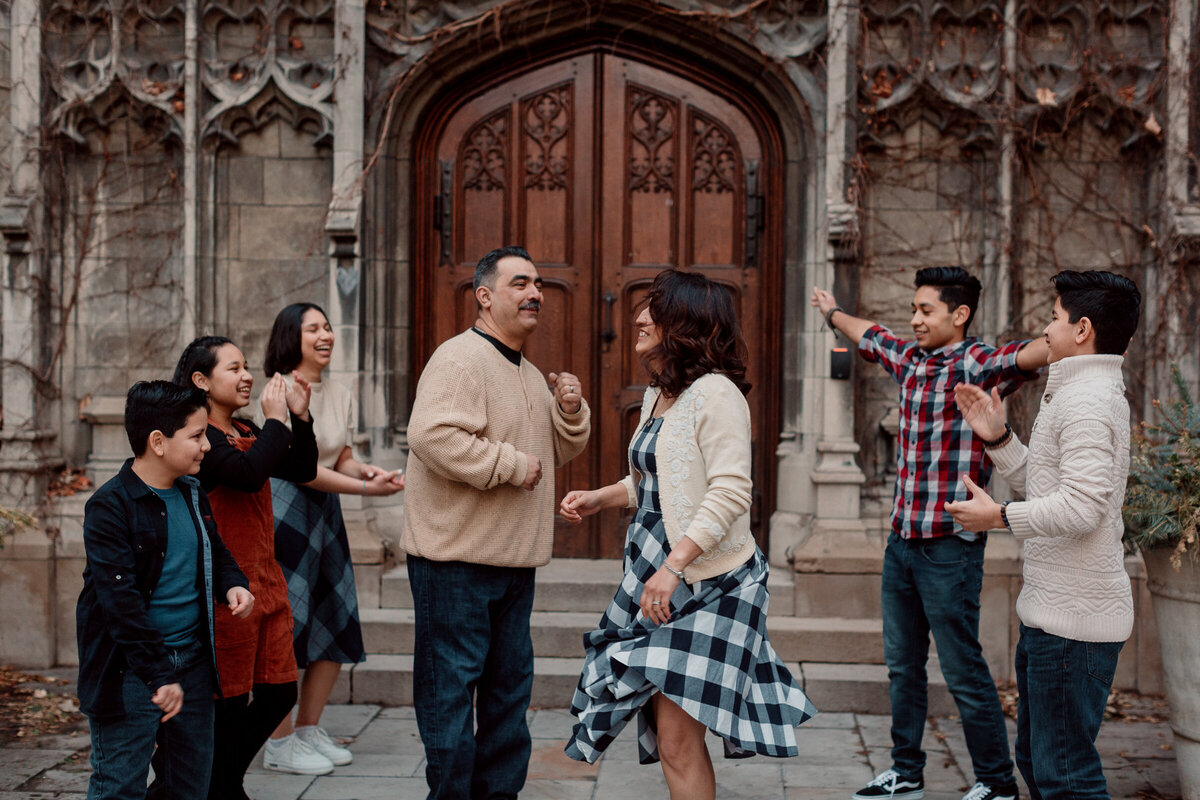 Marlen-family-University-of-Chicago-Campus-24