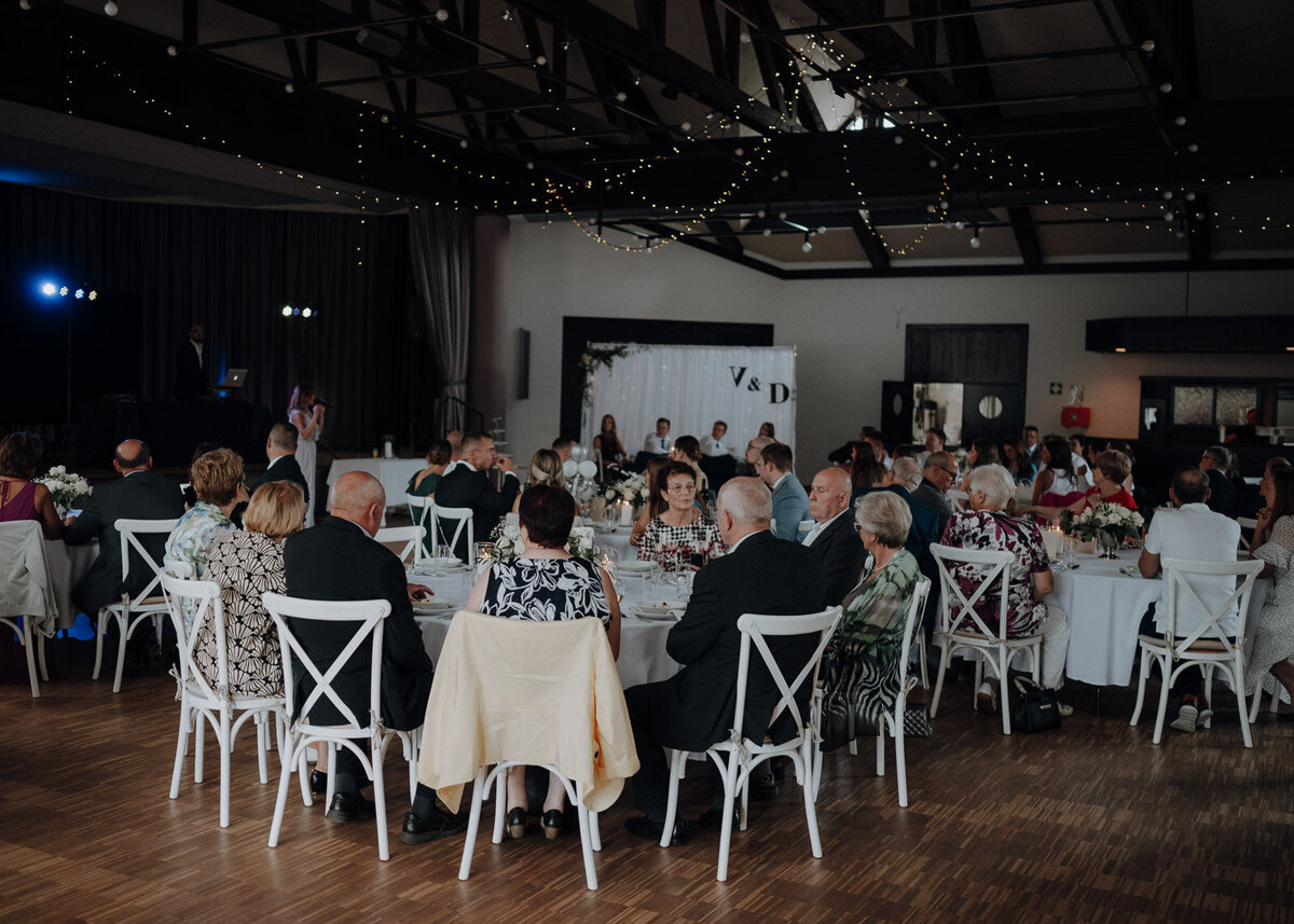 Hochzeit-elegant-KlosterAltenberg51