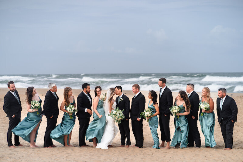 finer-points-coastal-kitty-hawk-wedding-jennettes-pier00010