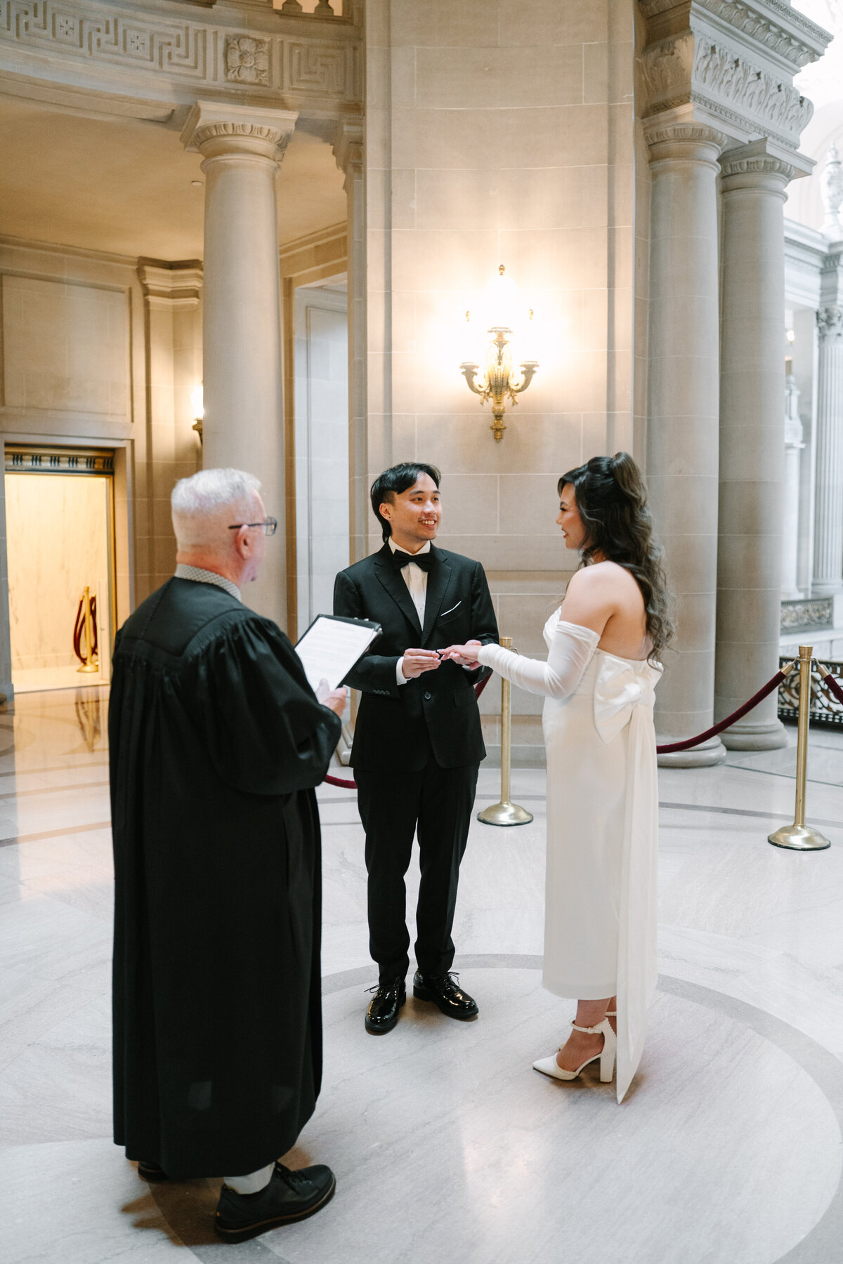 san-francisco-city-hall-wedding-june-kenny(86of459)