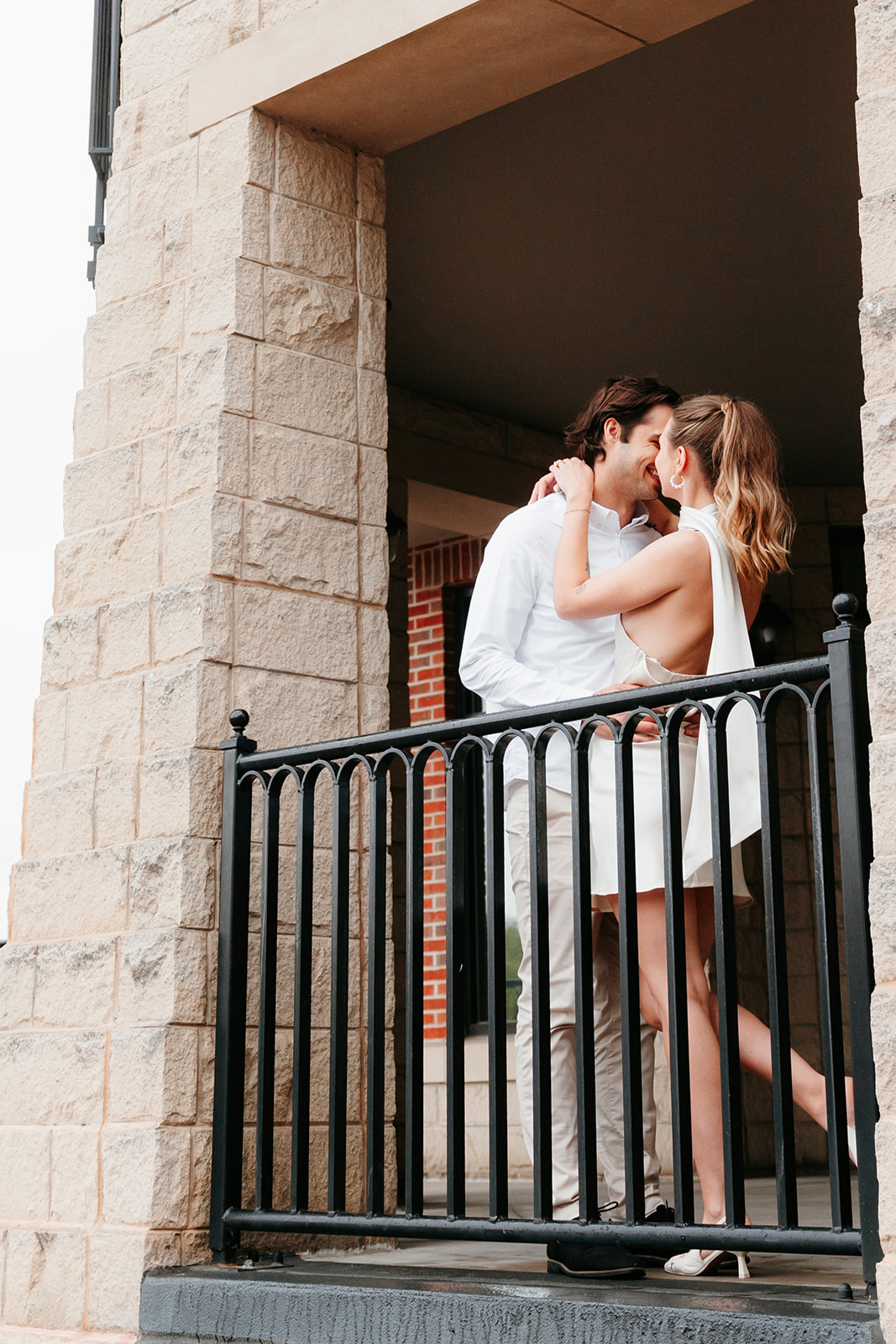 Minnesota wedding photographer capturing playful, true-to-life love stories across Minneapolis, St. Paul & Duluth. Relaxed, timeless photos for real couples.