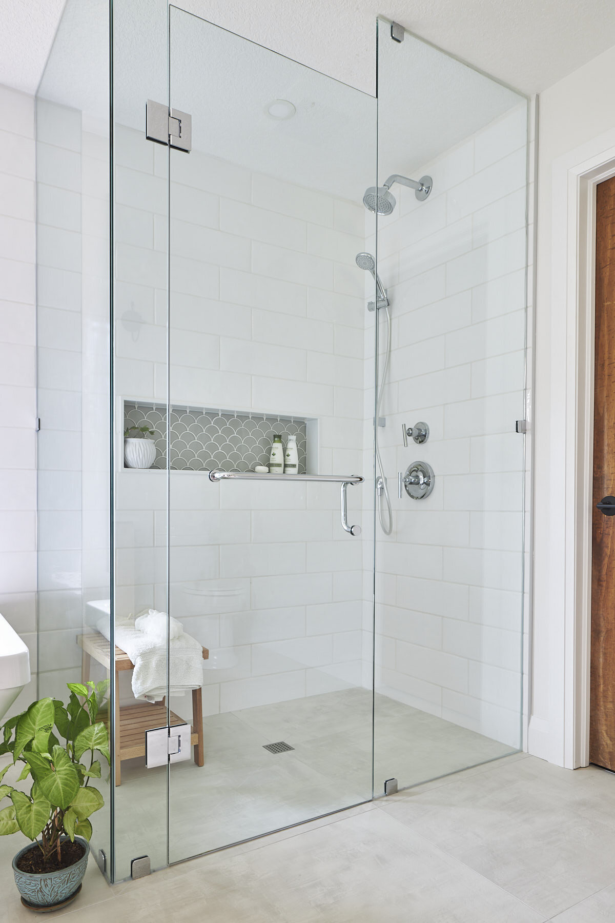 Glass shower reno- W.C Craftsman