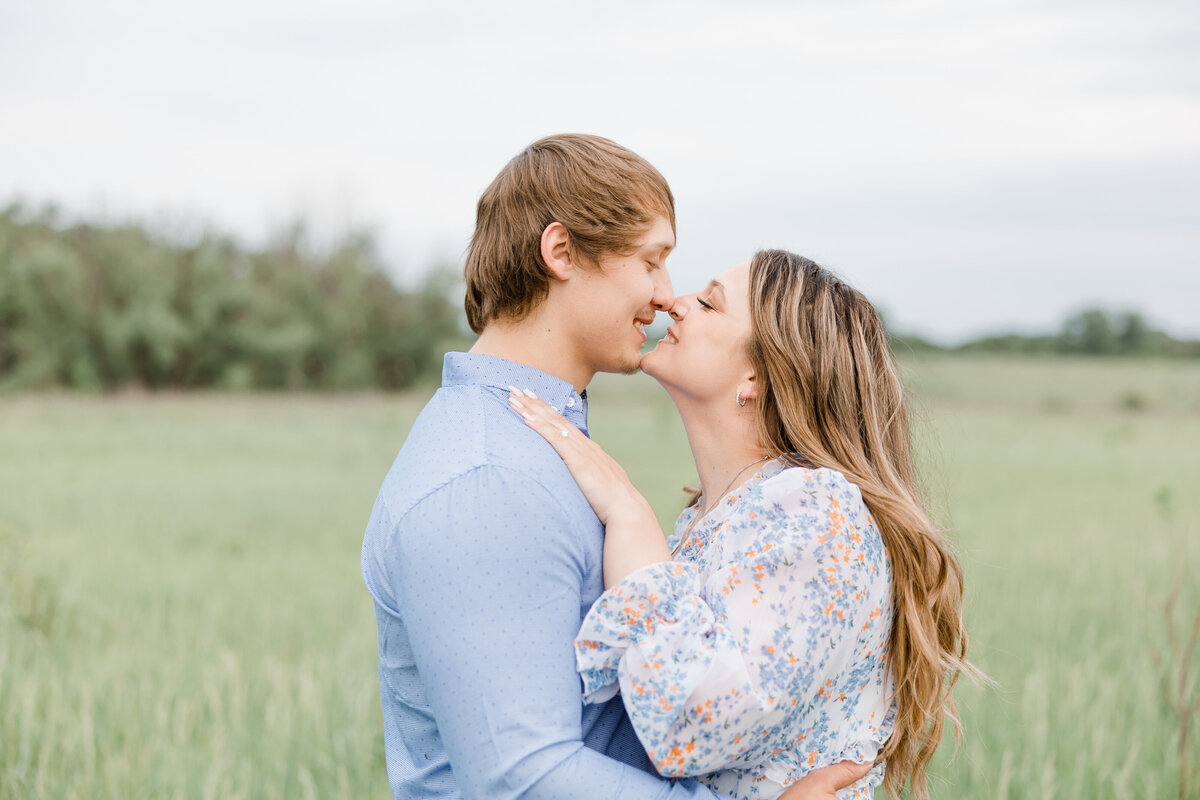 engagement-session-hutchingson-mn (77)